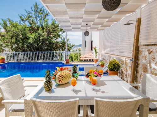  gece  -  Kasım
  | Kalkan Merkezde Deniz Manzaralı Jakuzili Villa (6 Kişilik, Özel Havuzlu)
